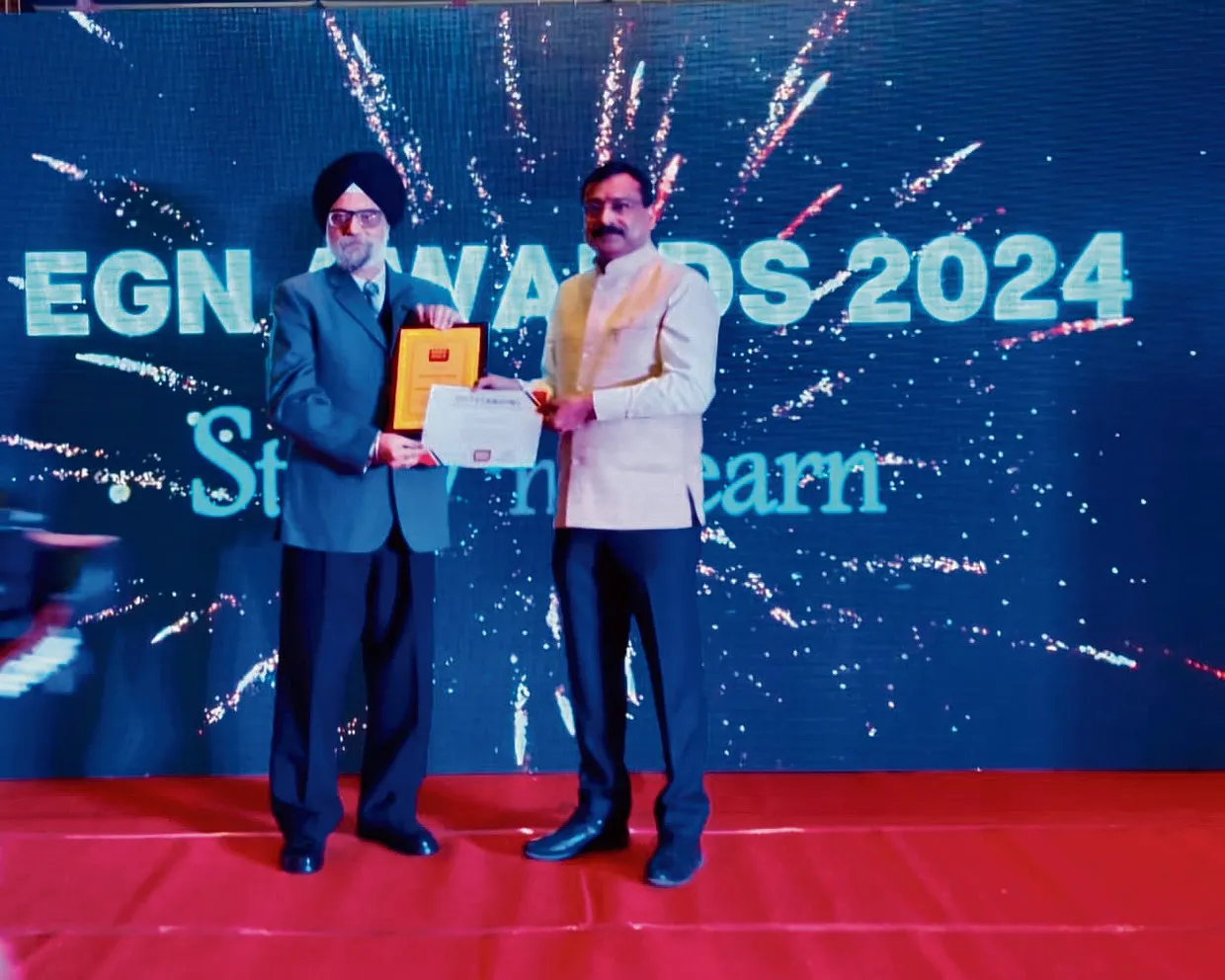 Principal Gulshan honored with ‘Leadership Award’