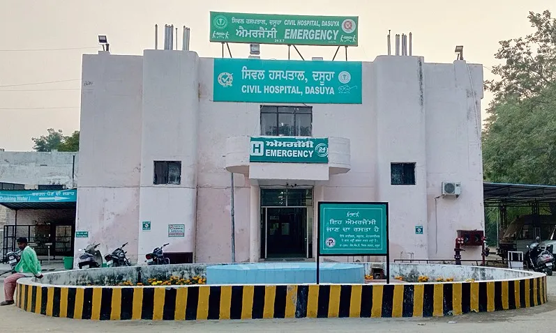 Due to the lack of doctors in the government hospital, the patients are worried