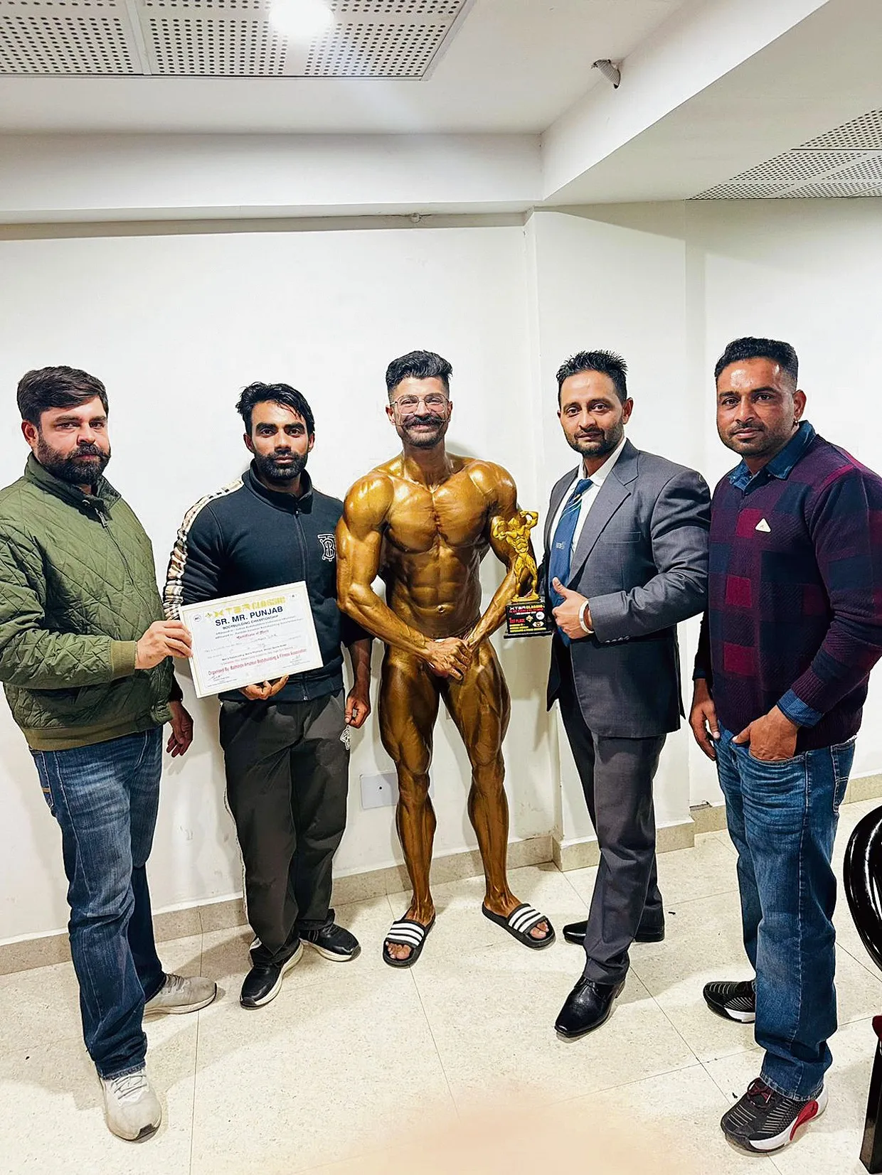 Suresh Dhir won gold medal in body building competition