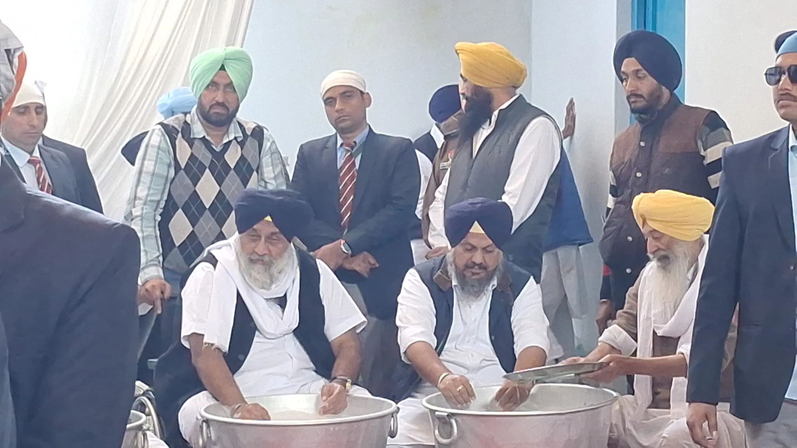 Sukhbir Badal performed religious service at Gurdwara Tudi Ganti Sahib