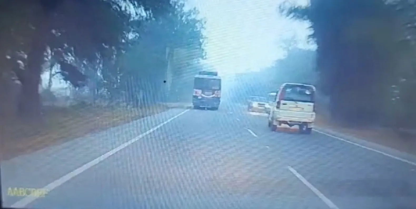 Punjab News: A five-member team that went to conduct a medical examination of Dallewal met with an accident