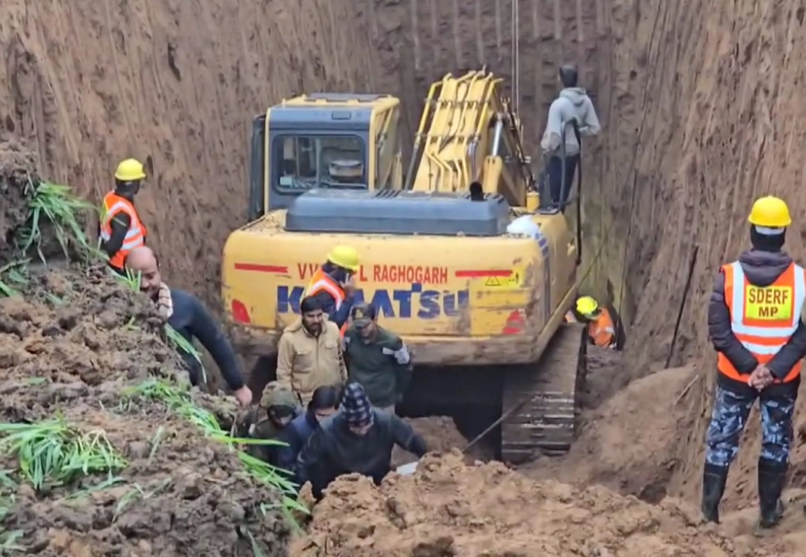 The death of a ten-year-old boy who fell into a borewell in Guna, Madhya Pradesh