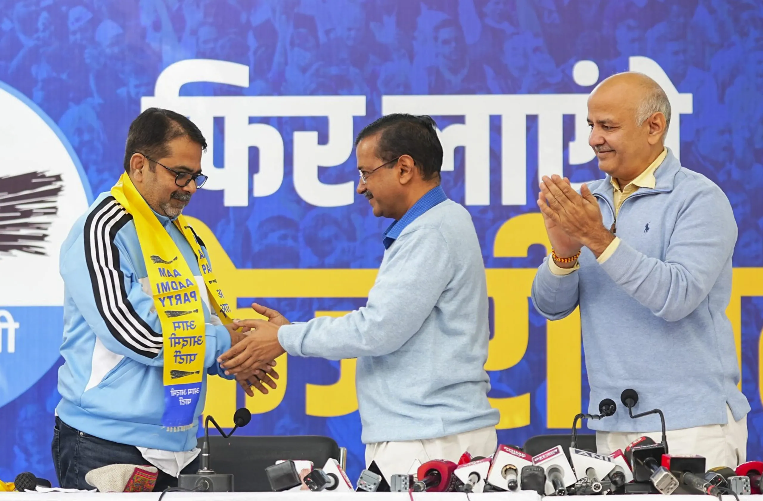 UPSC coaching teacher Awadh Ojha joins AAP