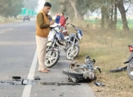 Youth dies in motorcycle-canter collision on Moga-Amritsar road