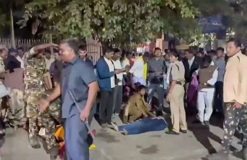 Tirupati temple stampede in Tirupati temple, six devotees died