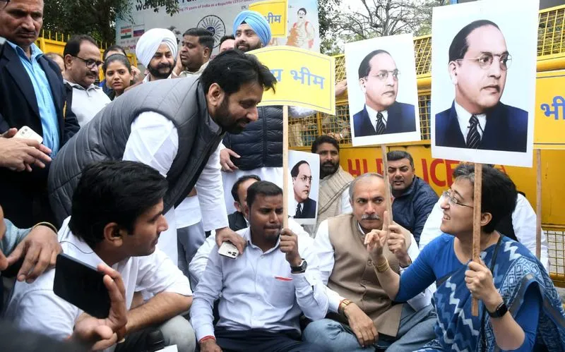 Delhi Politics: The Speaker stops admission to ‘AAP MLAs: fireworks