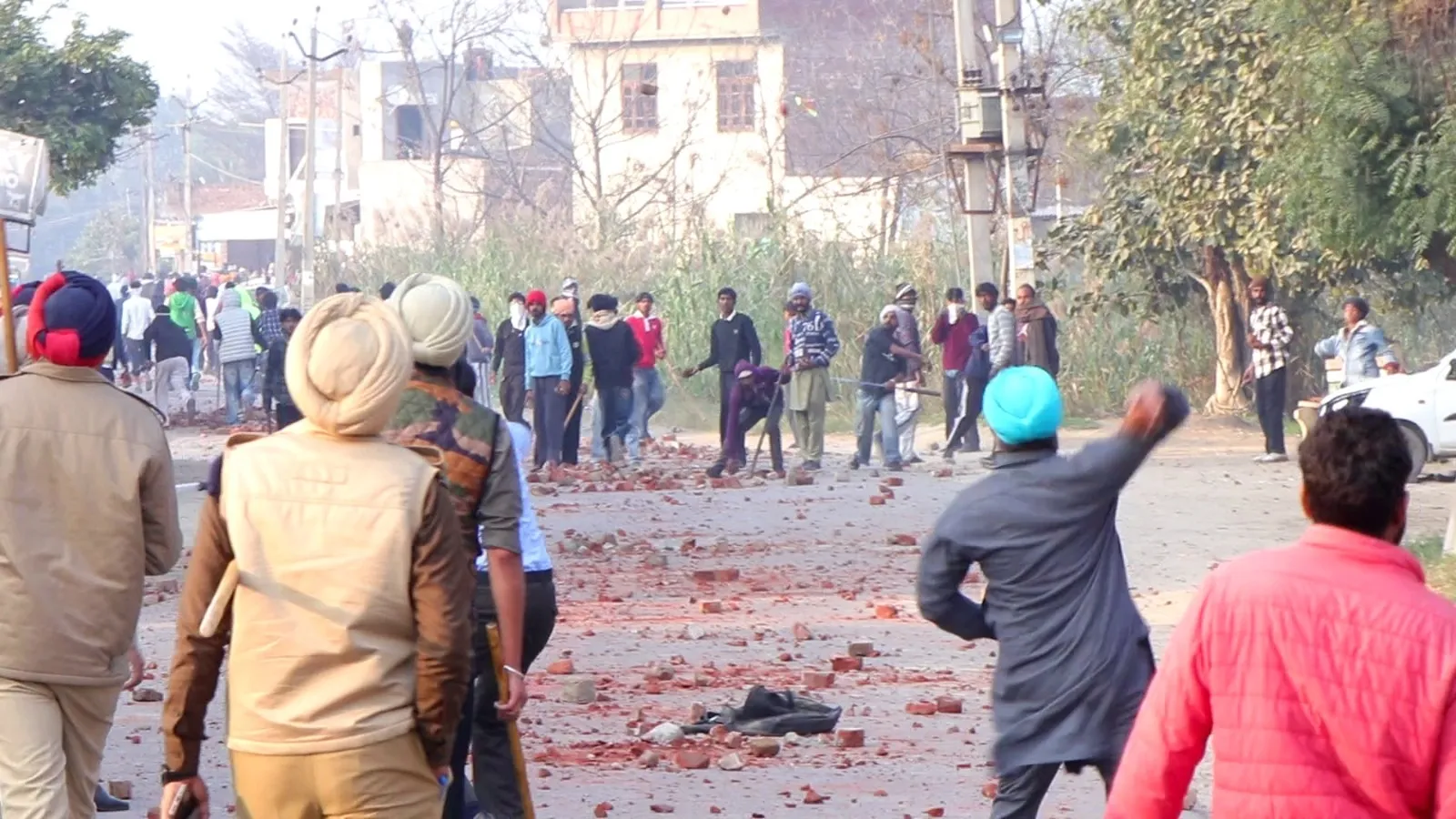 Clash between people and police in Chandhabhan