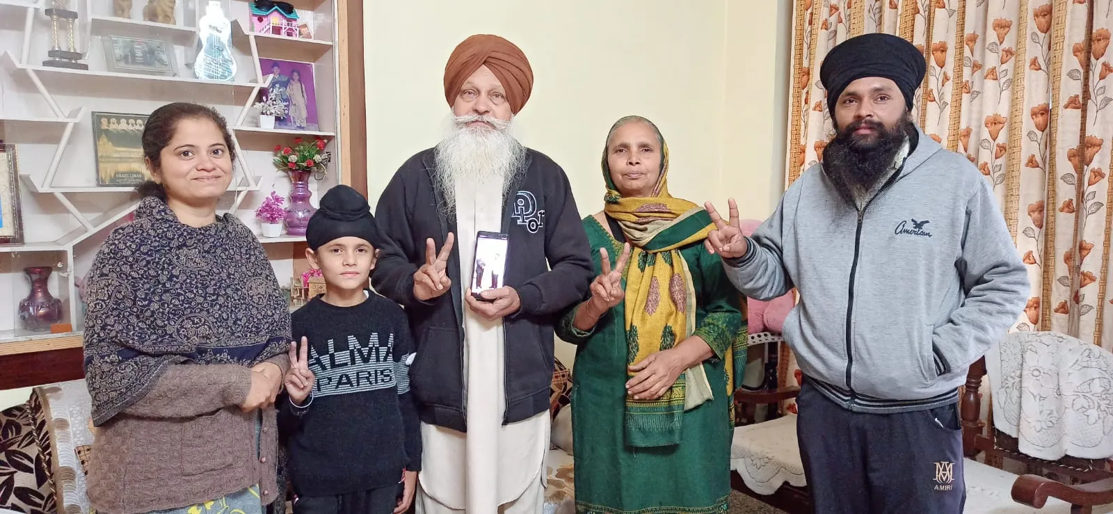 Canada: ਕੈਨੇਡੀਅਨ ਏਅਰ ਫੋਰਸ ਵਿੱਚ ਸੈਕਿੰਡ ਲੈਫਟੀਨੈਂਟ ਭਰਤੀ ਹੋਇਆ ਥਲੀ ਖੁਰਦ ਦਾ ਇੰਦਰਪ੍ਰੀਤ