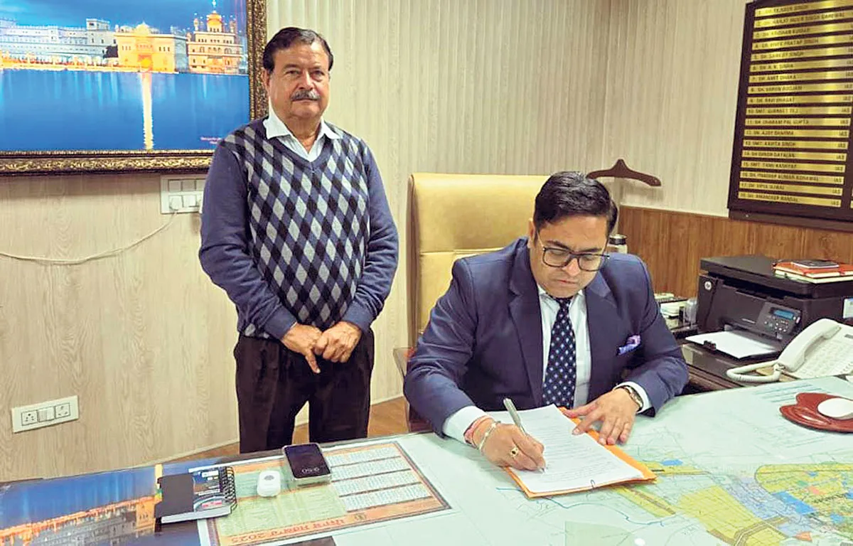 Salganal took over the post of Gumada Administrator
